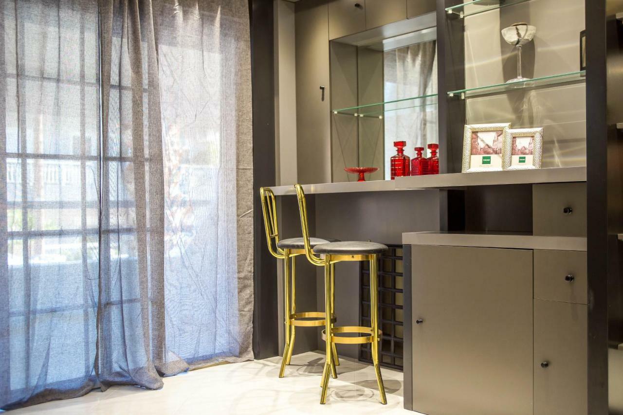 Flora'S Place Rhodes City Εξωτερικό φωτογραφία