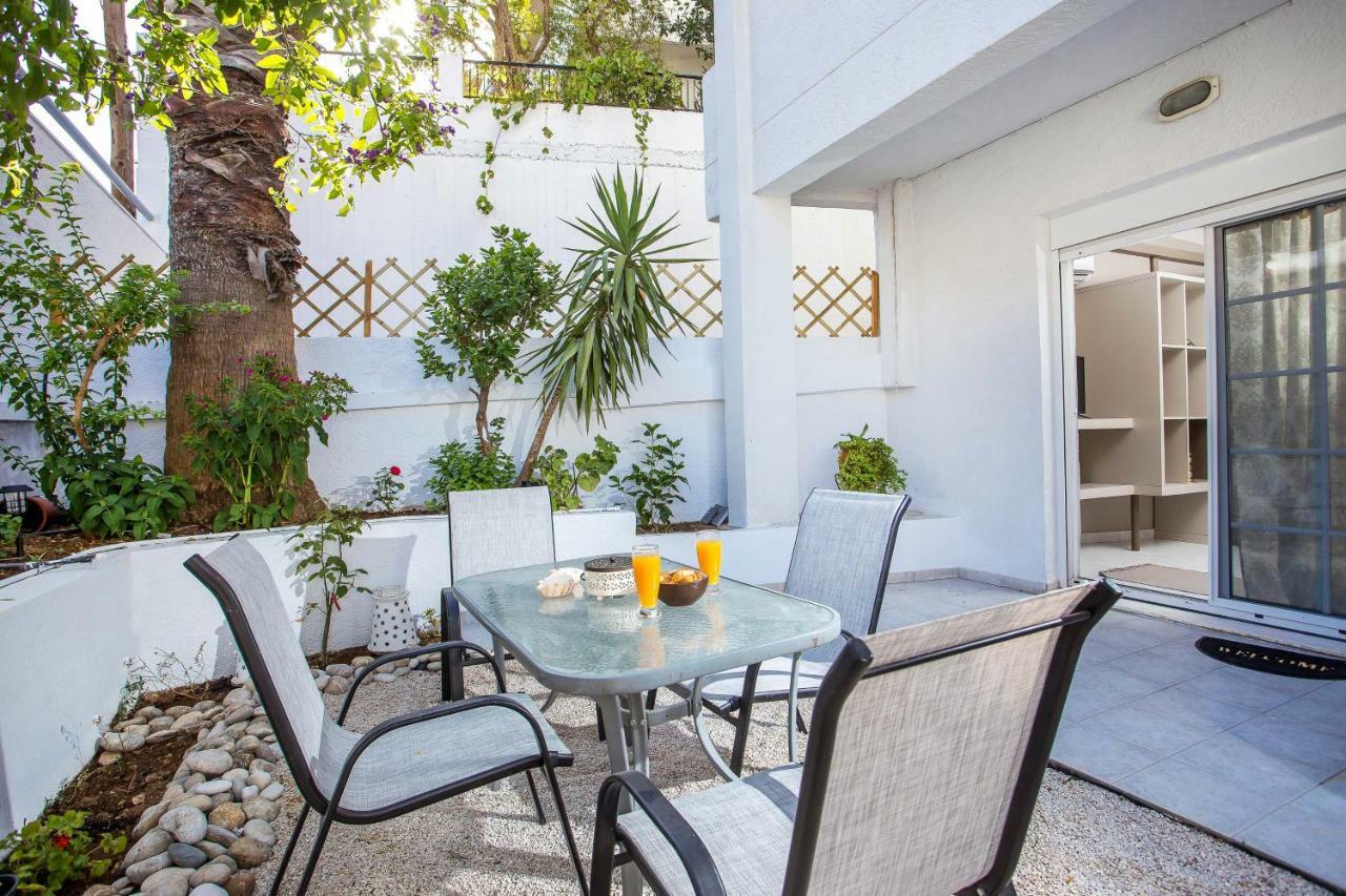 Flora'S Place Rhodes City Εξωτερικό φωτογραφία