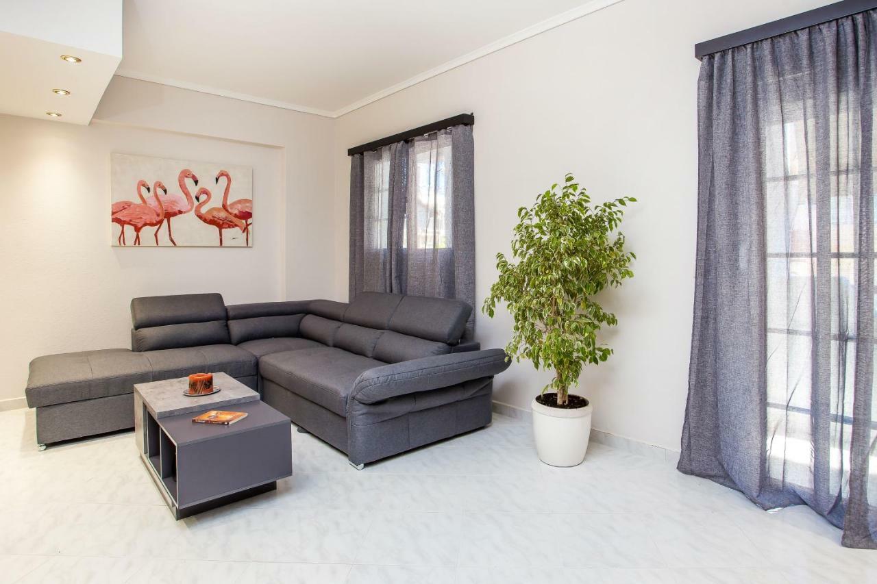 Flora'S Place Rhodes City Εξωτερικό φωτογραφία
